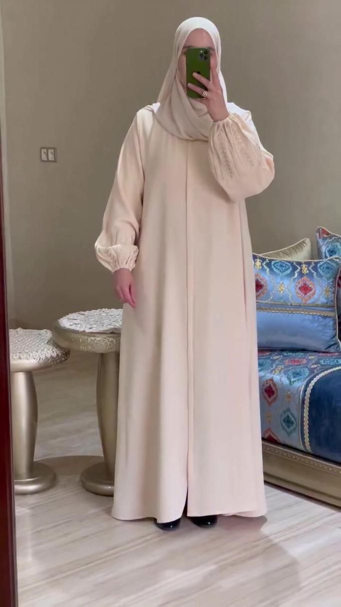 عباية انيرة