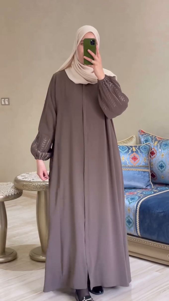 عباية انيرة